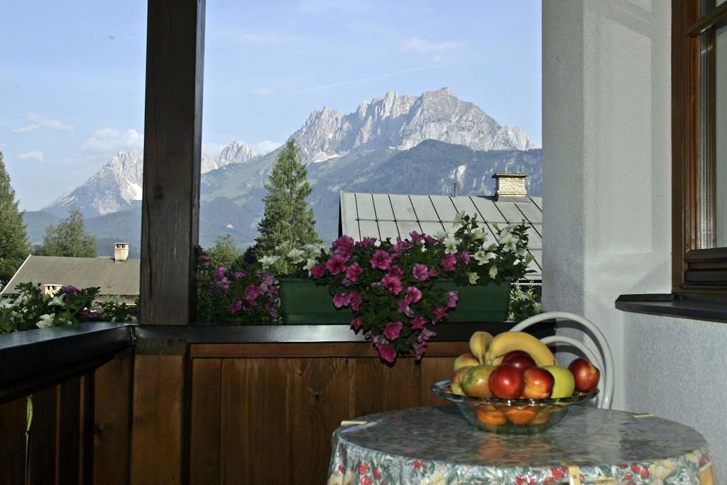 Hotel Sonne St. Johann in Tirol Zimmer foto